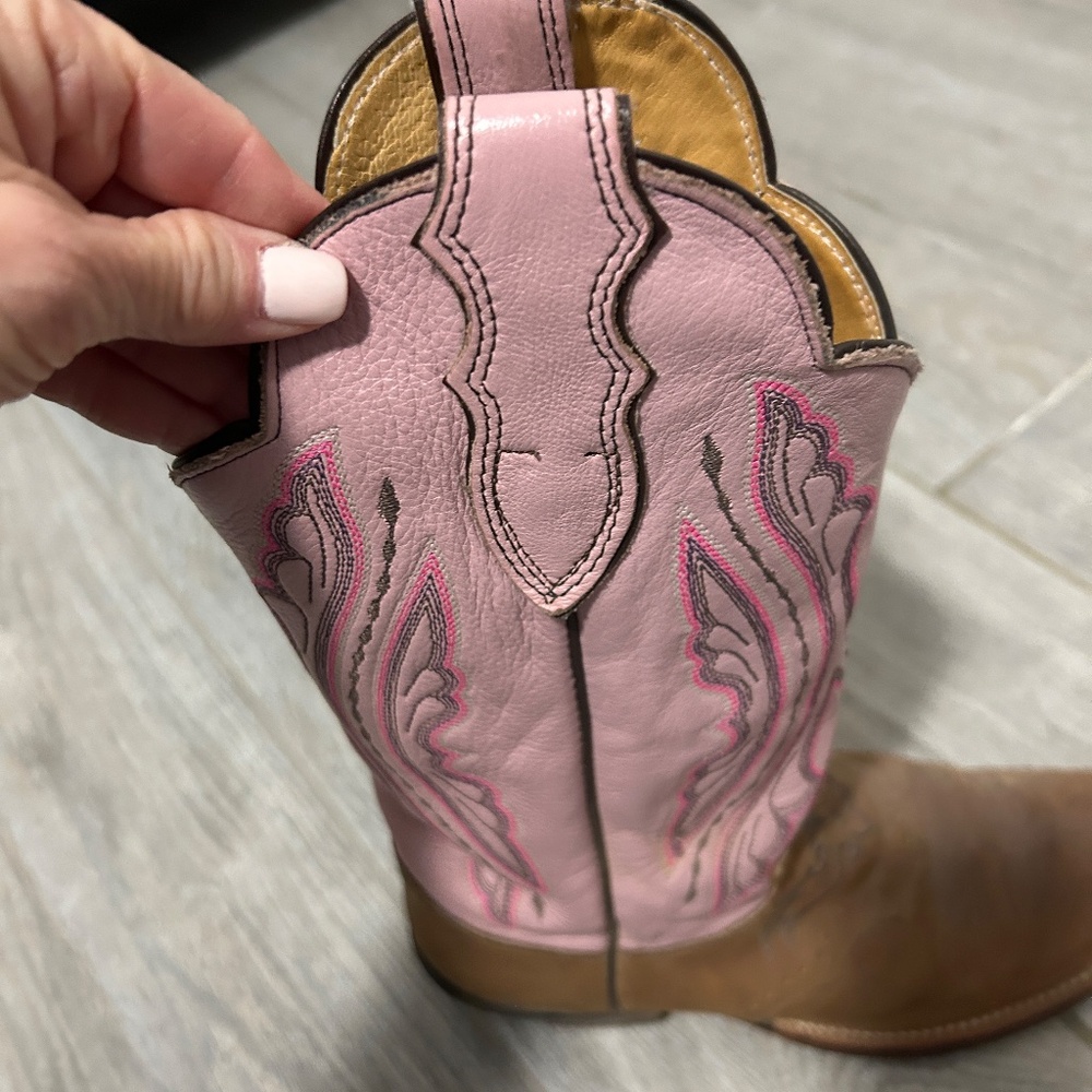 Women's Justin Pink/Tan Leather Square Toed Western Boots - 7 - Picture 7 of 12
